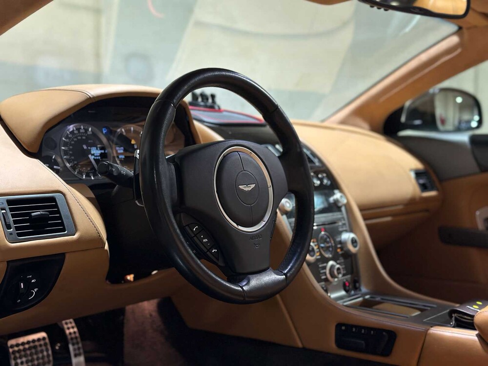 Aston Martin DB9 Volante 6,0 V12 517 PS 2010 Cabriolet, P-330-GJ Youngtimer