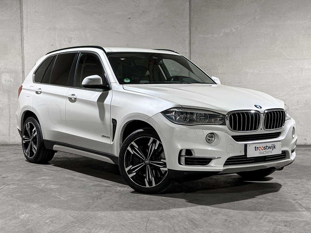 BMW X5 xDrive50i 4.4 V8 High Executive 449 PS 2014, J-094-RR