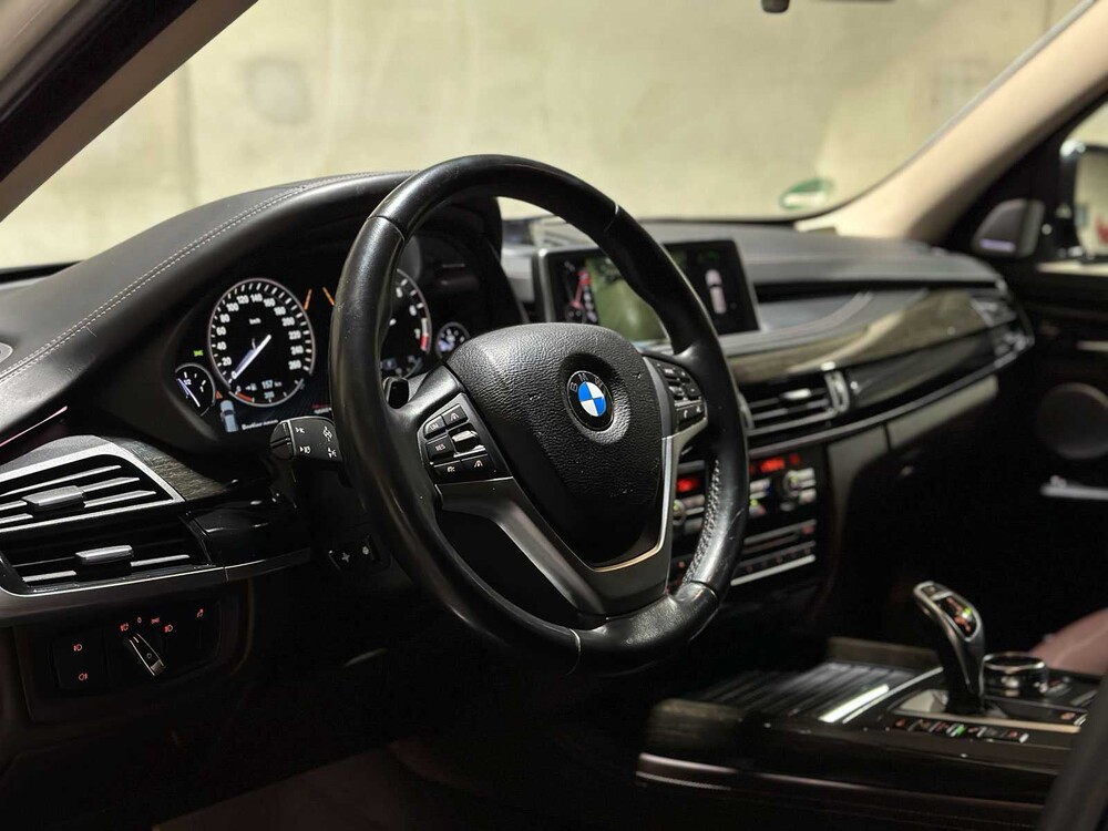BMW X5 xDrive50i 4.4 V8 High Executive 449 PS 2014, J-094-RR