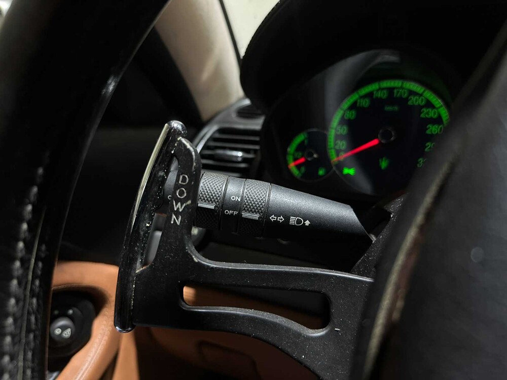Maserati Quattroporte 4.2 V8 Duo Select 400 PS 2004, 47-SB-BJ