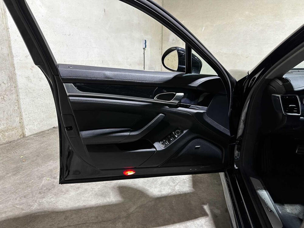 Porsche Panamera S 4.8 V8 405 PS 2011