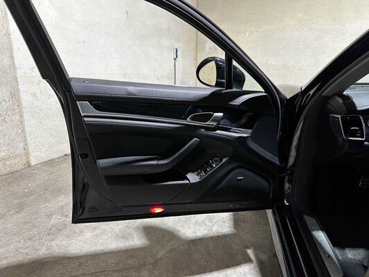 Porsche Panamera S 4.8 V8 405 PS 2011
