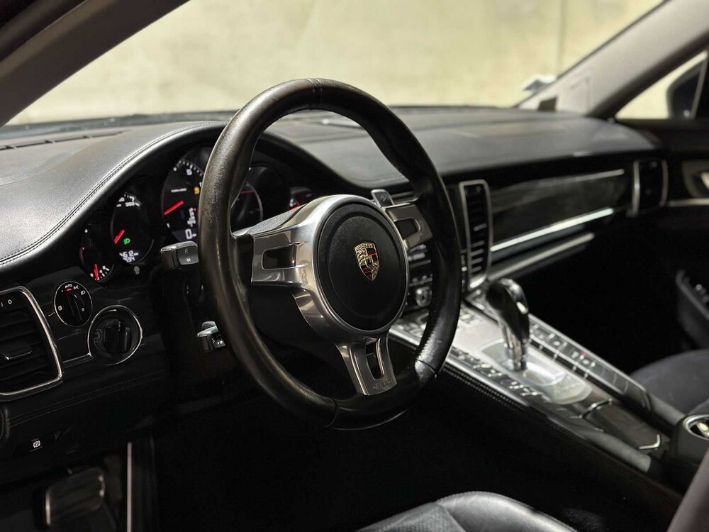 Porsche Panamera 3.6 V6 PDK 299pk 2011