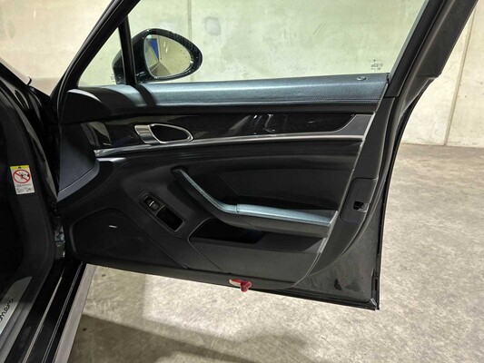 Porsche Panamera 3.6 V6 PDK 299pk 2011