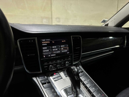 Porsche Panamera 3.6 V6 PDK 299pk 2011