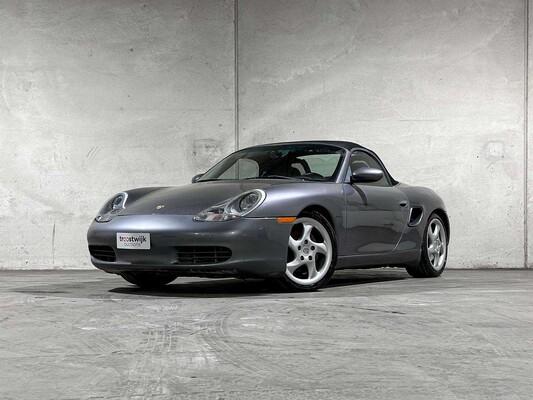 Luxury, sports and classic cars te Tiel