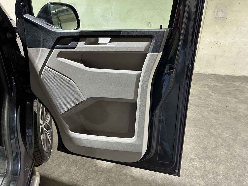 Volkswagen Transporter 2.0 TDI L2H1 