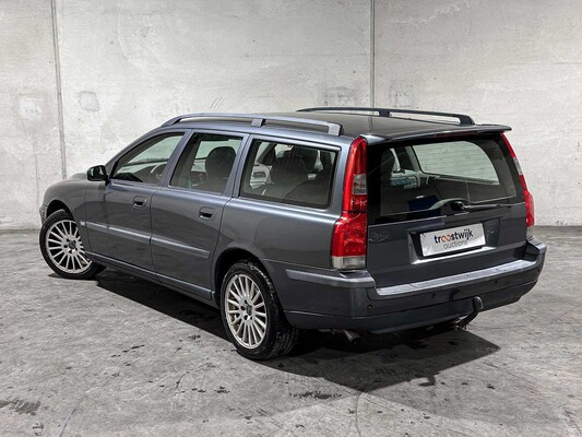 Volvo V70 2.4 D5 Geartronic Edition II 163pk 2003, 82-KSR-8 Youngtimer
