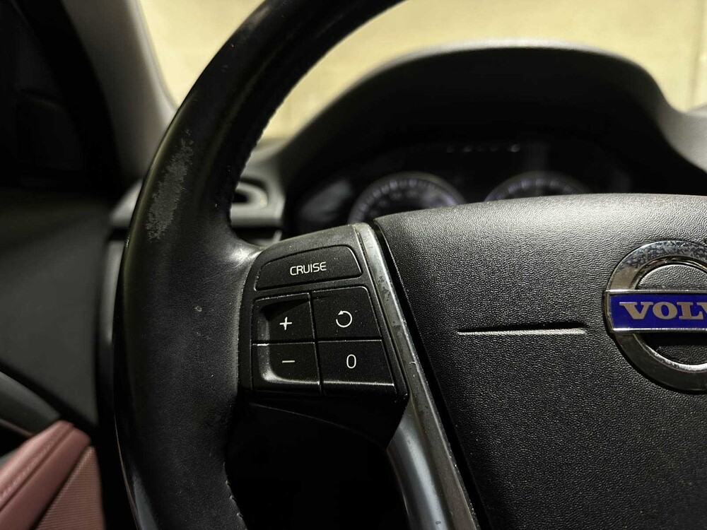 Volvo V70 1,6 T4 Limited Edition 179 PS 2011 (Original-NL), 63-RSF-2