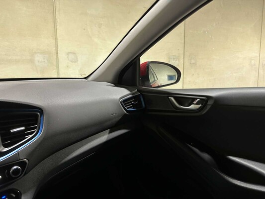 Hyundai IONIQ 1.6 GDi Comfort 141hp 2019 Plug-In Hyrbid (Original-NL), XS-254-P
