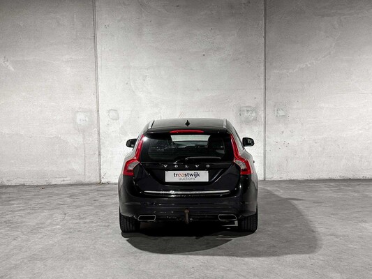 Volvo V60 2.4 D6 AWD Plug-In Hybrid Summum 215pk 2013 (Origineel-NL), 6-SVN-43