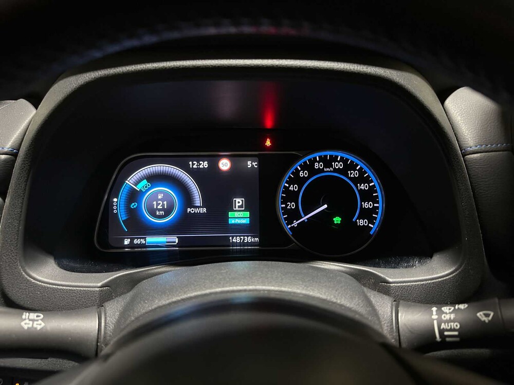 Nissan LEAF N-Connecta 40 kWh 150 PS 2018 (Original-NL), TS-273-T