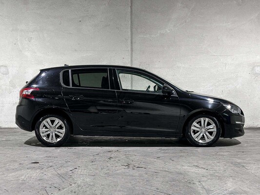 Peugeot 308 1.2 PureTech Blue Lease Executive 110 PS 2016 (Original-NL), JJ-650-N