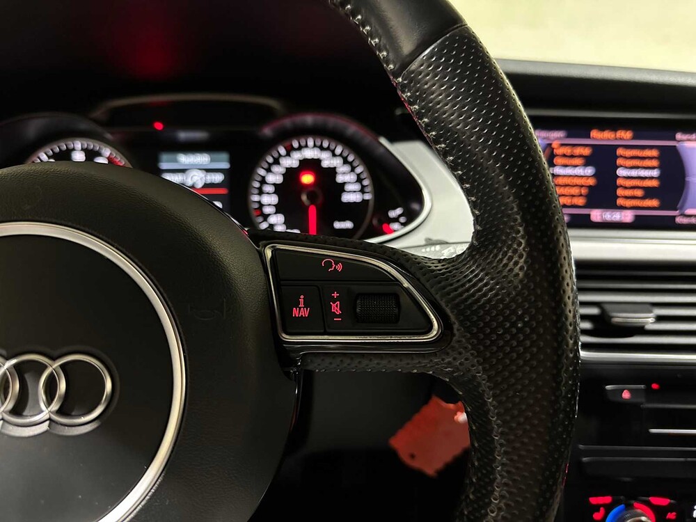 Audi A4 Avant 1.8 TFSI S Edition S-Line 170pk 2013, 88-ZRT-8