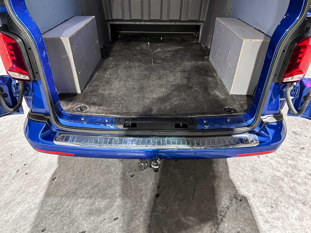 Volkswagen Transporter 2.0 TDI L2H1 30 DC 6-Sitzer Highline 150 PS 2020 (Original-NL), VGK-42-L Nutzfahrzeug