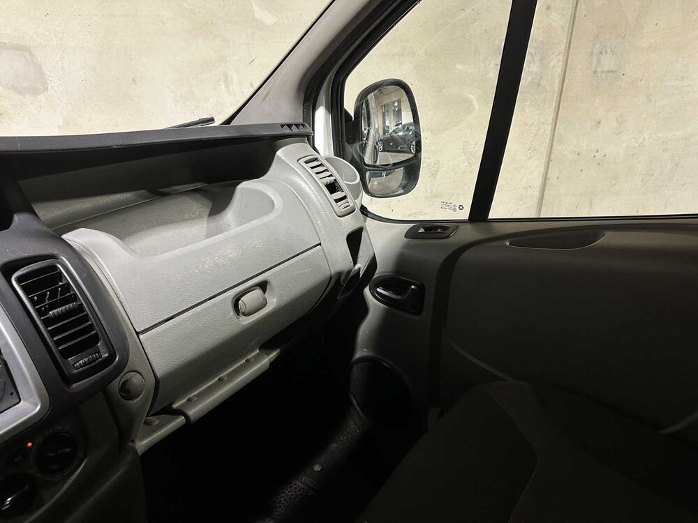 Renault Trafic 2.0 dCi T27 L1H1 Eco Black Edition 89 PS 2014 (Original-NL), VJ-606-F