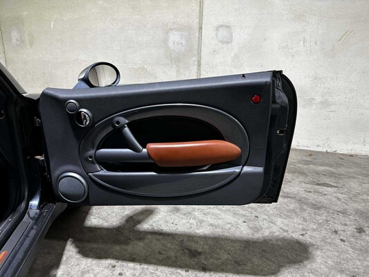 Mini Cabrio Cooper Sidewalk 1.6 116hp 2007, KN-974-N Youngtimer