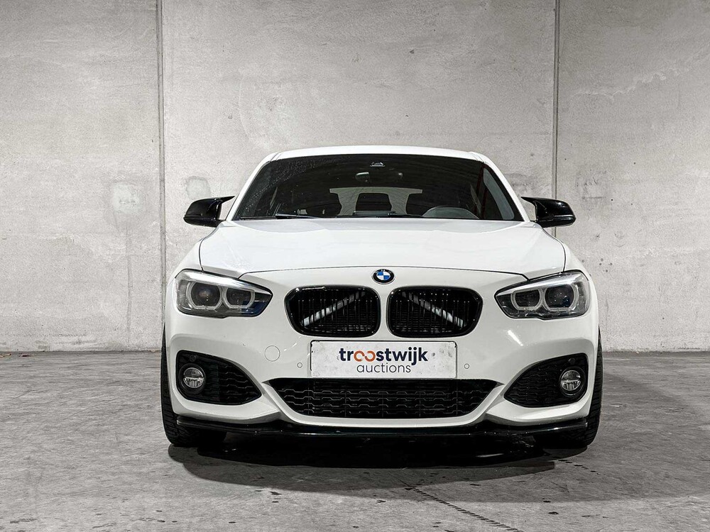 BMW 118i Edition M Sport Shadow High Executive 1-serie 134pk 2019, P-613-RT 