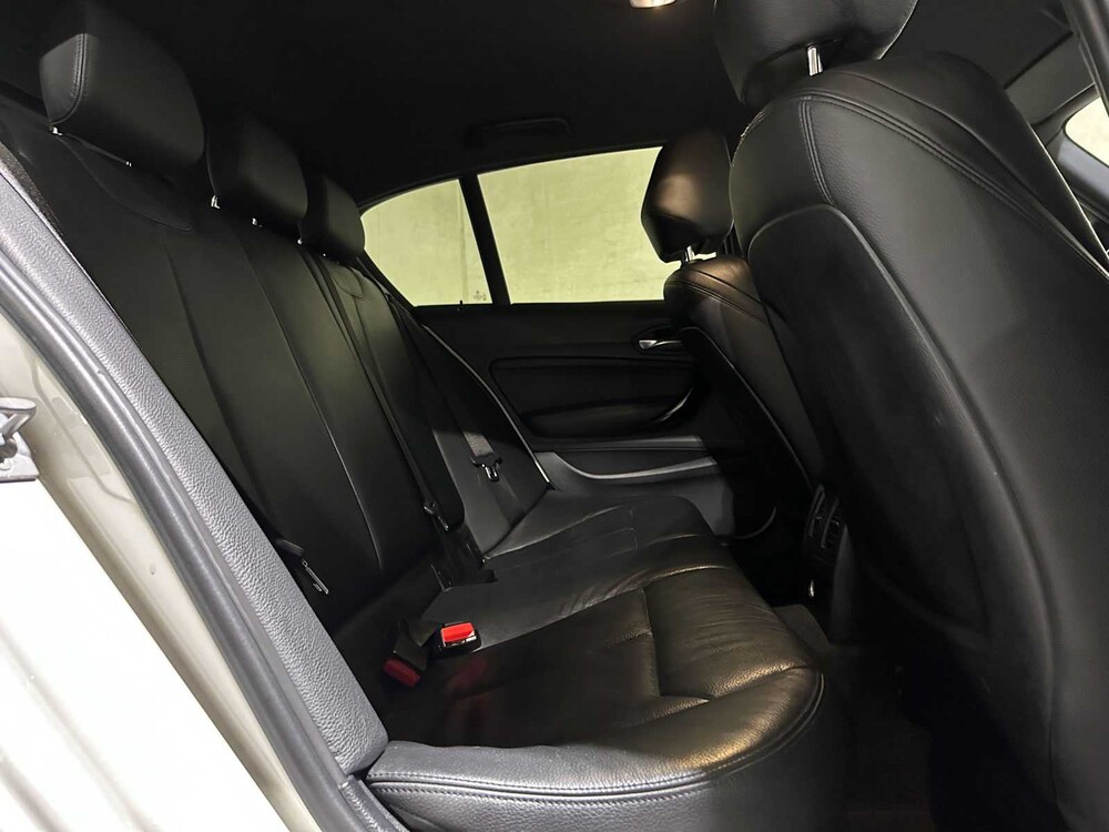 BMW 118i Edition M Sport Shadow High Executive 1-Serie 134 PS 2019, P-613-RT 