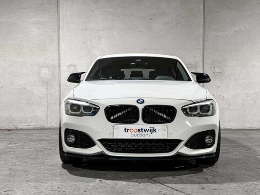 BMW 118i Edition M Sport Shadow High Executive 1-serie 134pk 2019, P-613-RT 