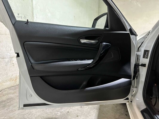 BMW 118i Edition M Sport Shadow High Executive 1-serie 134pk 2019, P-613-RT