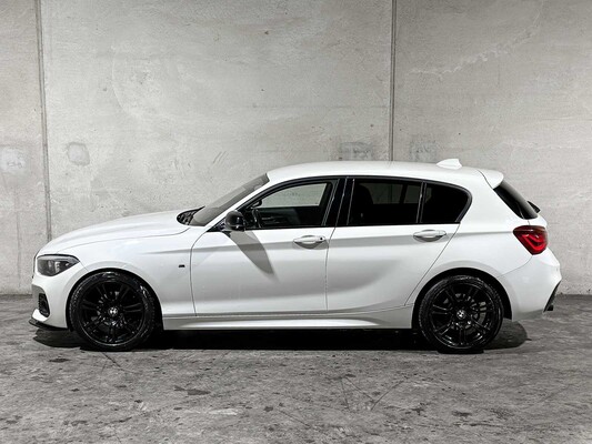 BMW 118i Edition M Sport Shadow High Executive 1-serie 134pk 2019, P-613-RT