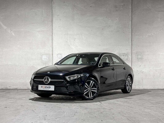 Mercedes-Benz A250 e Business Solution Luxury Limited 218 PS 2020 (Original-NL + 1. Eigentümer) A-Klasse, J-849-SG