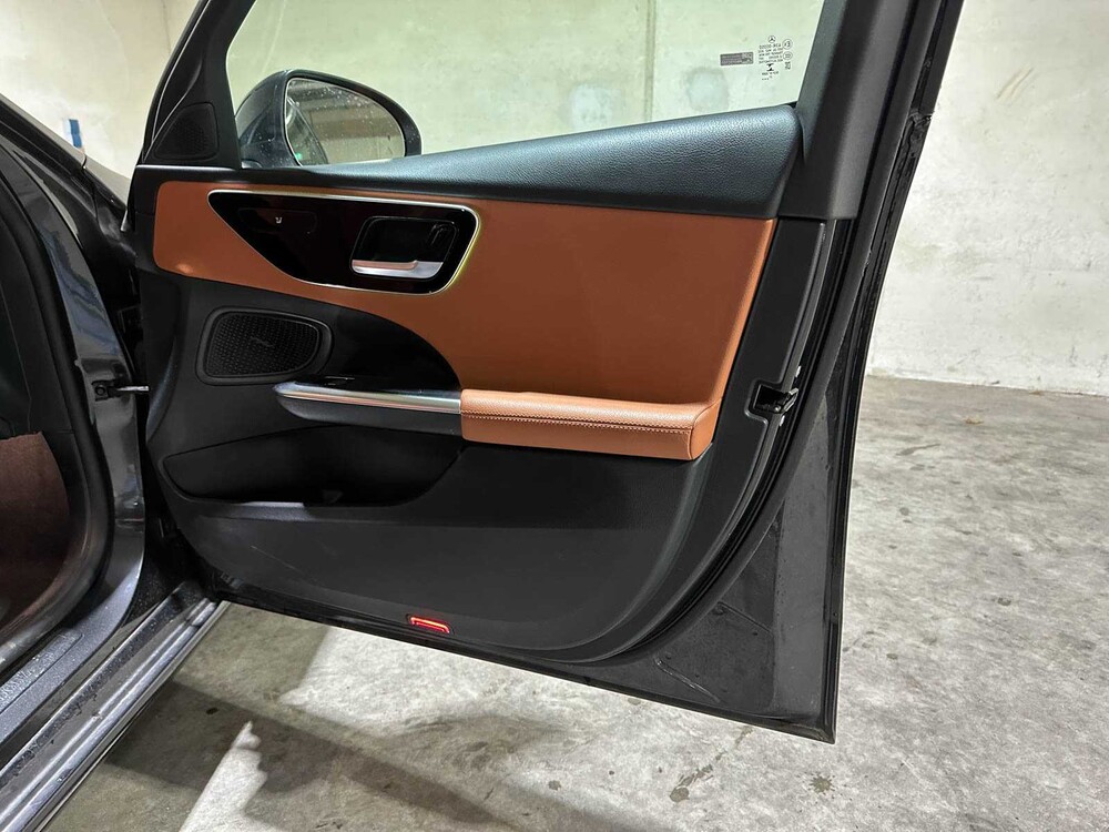 Mercedes-Benz C200 Estate Launch Edition Luxury Line C-klasse 204pk 2022 (Origineel-NL + 1e eigenaar), N-922-XR