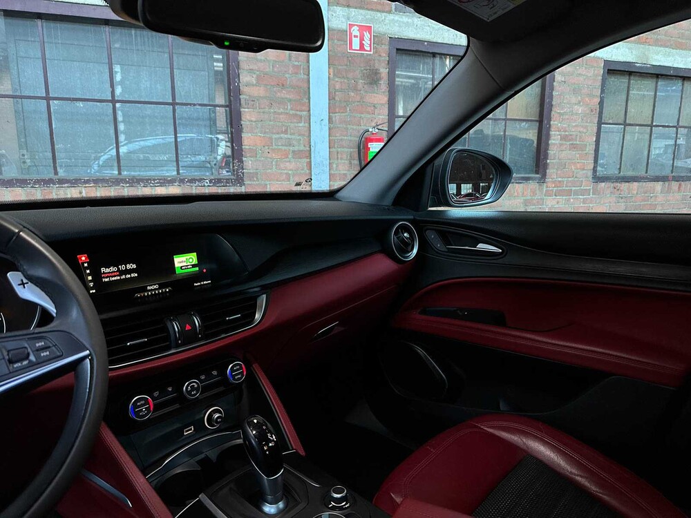 Alfa Romeo Stelvio 2.0 T AWD Super 200pk 2018 (Origineel-NL), RT-553-H