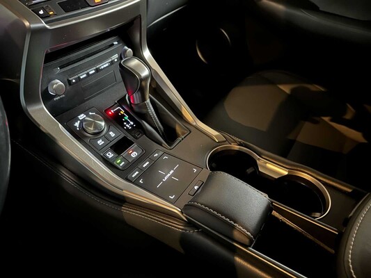 Lexus NX 300h Executive Line 2.5 AWD 184pk 2021 Plug-In Hybrid, KGK-71-F