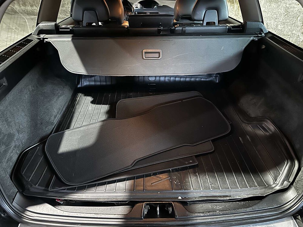Volvo V70 2.0 T5 Summum 241pk 2017, Z-082-HJ
