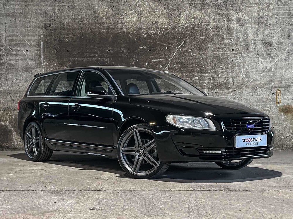 Volvo V70 2.0 T5 Summum 241 PS 2017, Z-082-HJ