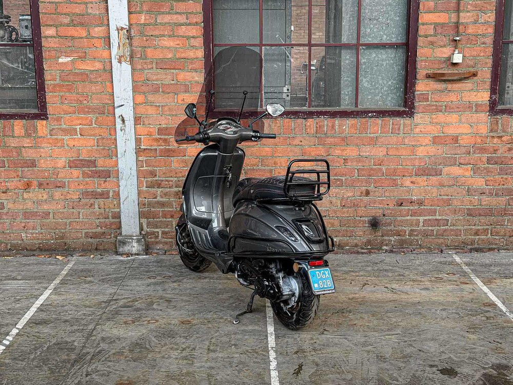 Piaggio Vespa Sprint 4T (CUSTOM) 2016, DGX-82-B Roller