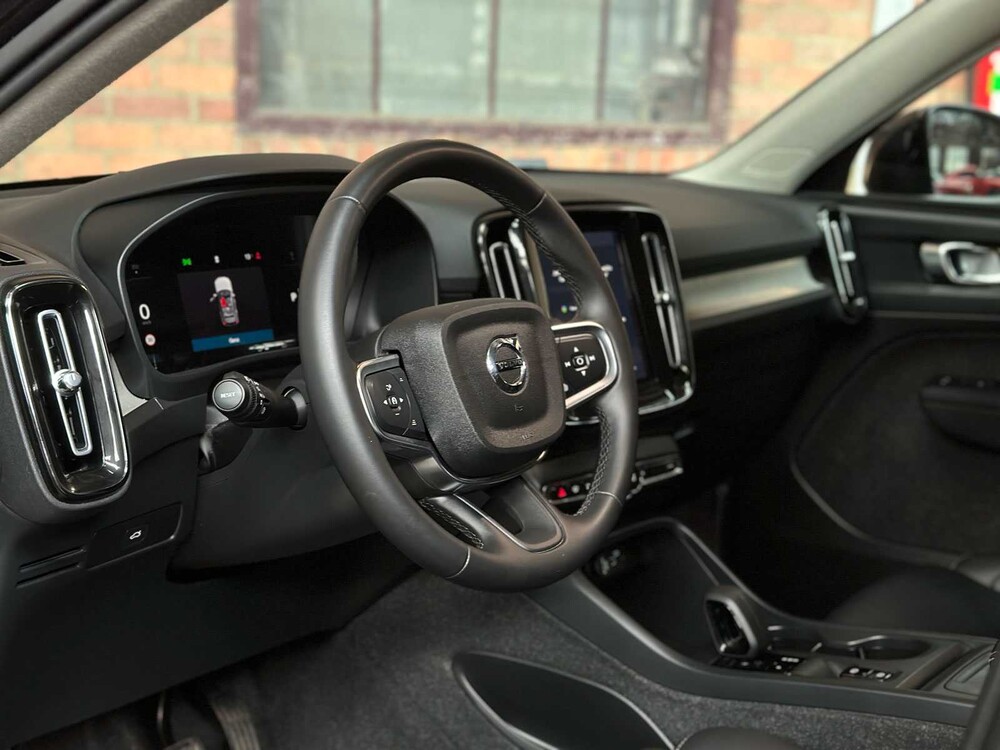 Volvo XC40 2.0 B3 Mild-Hybrid 163 PS 2024