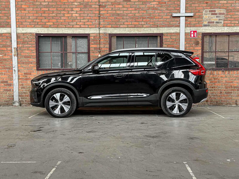 Volvo XC40 2.0 B3 Mild-Hybrid 163 PS 2024