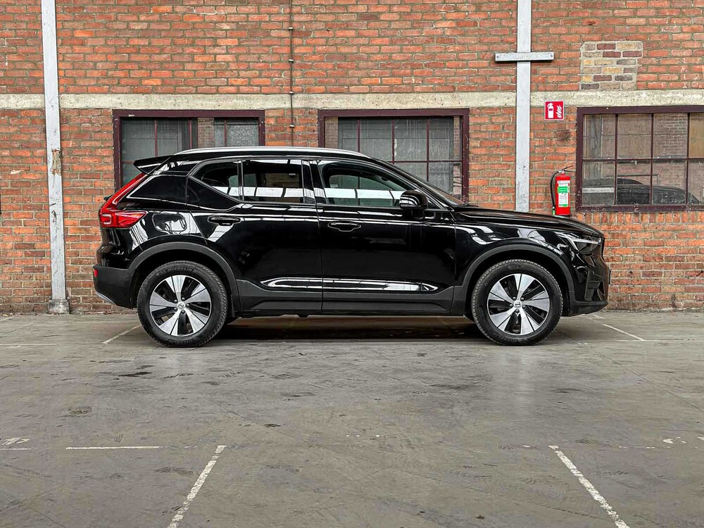 Volvo XC40 2.0 B3 Mild-Hybrid 163hp 2024