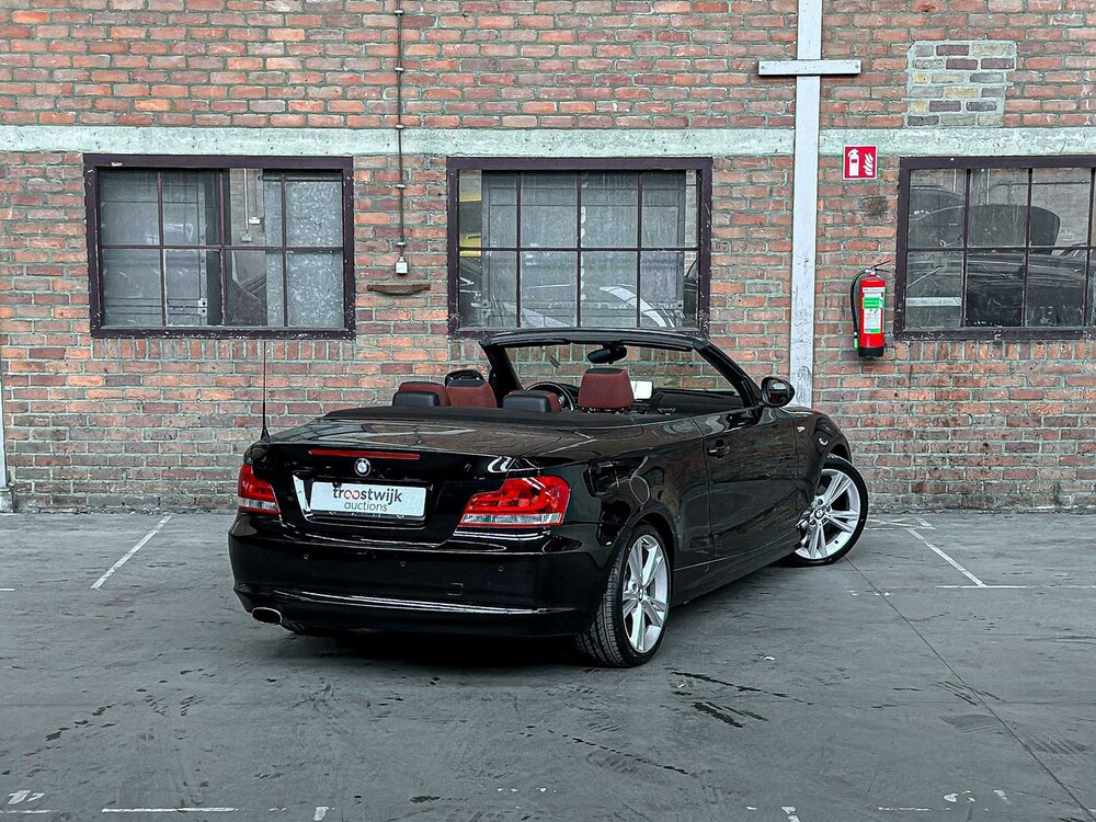 BMW 118i Cabrio High Executive 1-Serie 143 PS 2011, L-752-XS