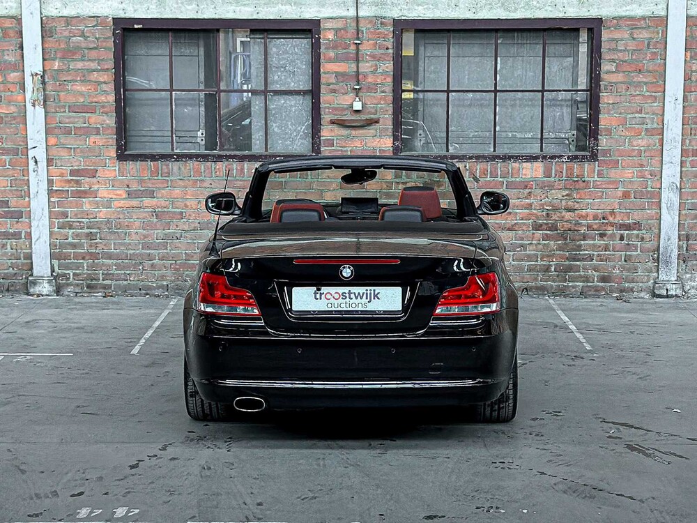 BMW 118i Cabrio High Executive 1-serie 143pk 2011, L-752-XS