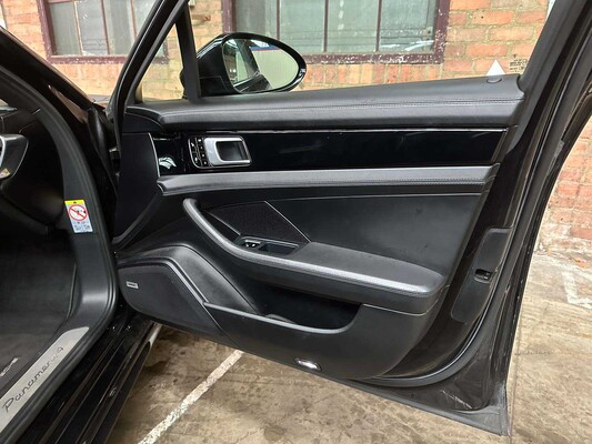 Porsche Panamera Sport Turismo 4 E-Hybrid Executive 2.9 V6 462pk 2018 Sport-Chrono, G-856-XL