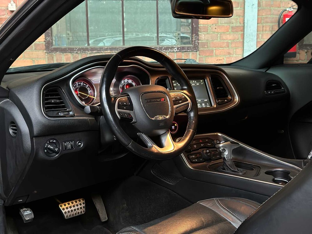 Dodge Challenger SXT PLUS 3,6 V6 305 PS 2015
