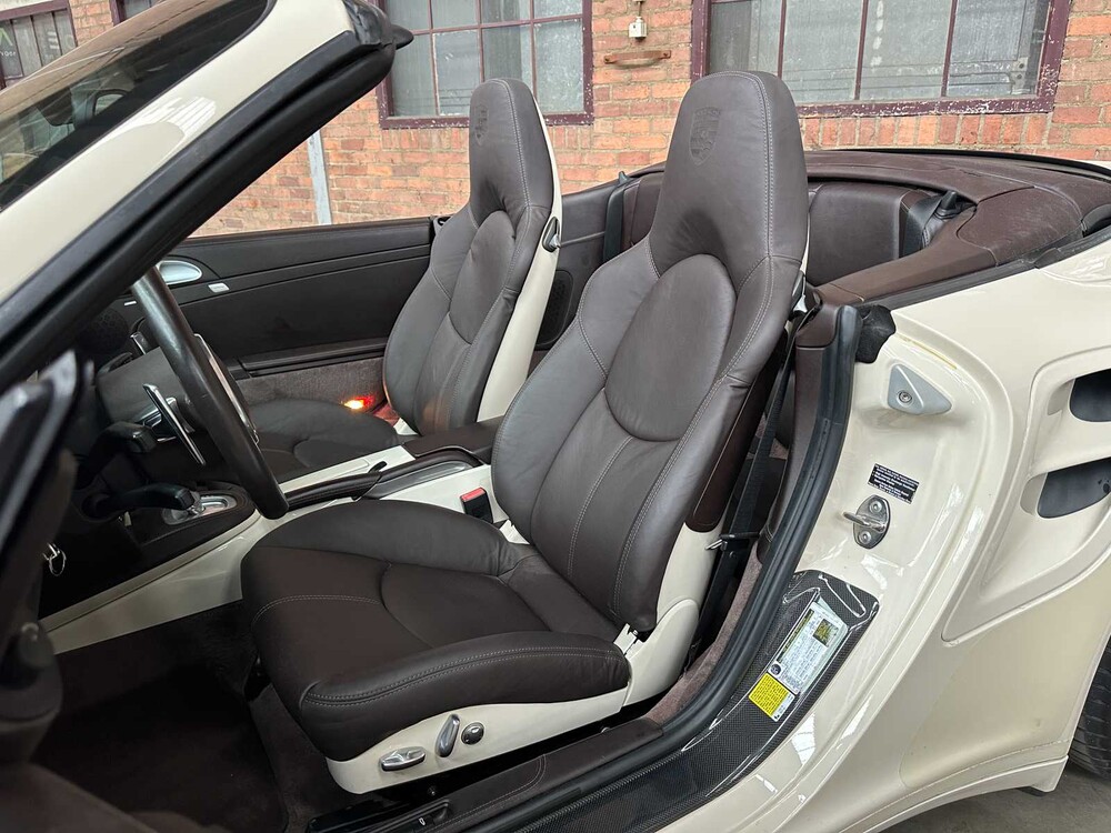 Porsche 911 Turbo Cabriolet 997.2 3.8 TT 500pk 2010 -Hardtop- Youngtimer (23.000 km) 
