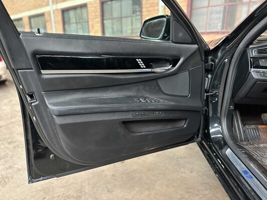 BMW Alpina B7 V8 507 PS 2011