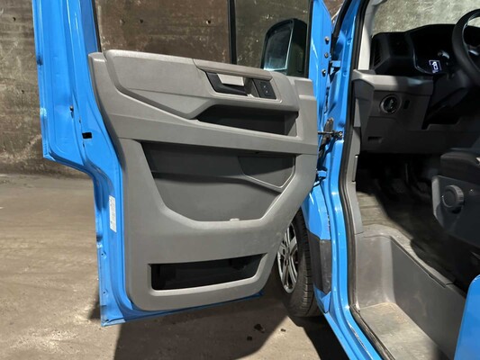 Volkswagen Crafter 35 2.0 TDI L4 Starr 102 PS 2017 Nutzfahrzeug (Original-NL), V-061-JR