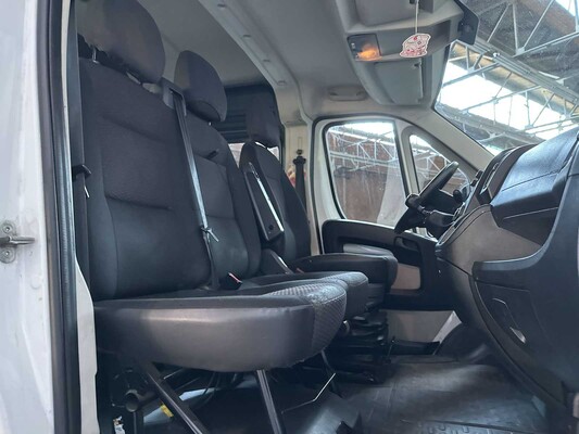 Peugeot Boxer 435 2.0 HDI L2H2 Pro 163pk 2018, VHZ-16-J