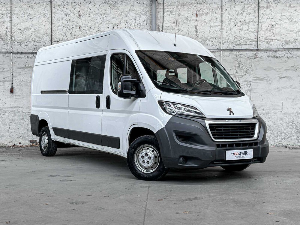 Peugeot Boxer 335 2.2 HDI L3H2 XR 150pk 2016 7-Persoons Bedrijfswagen, V-584-GT