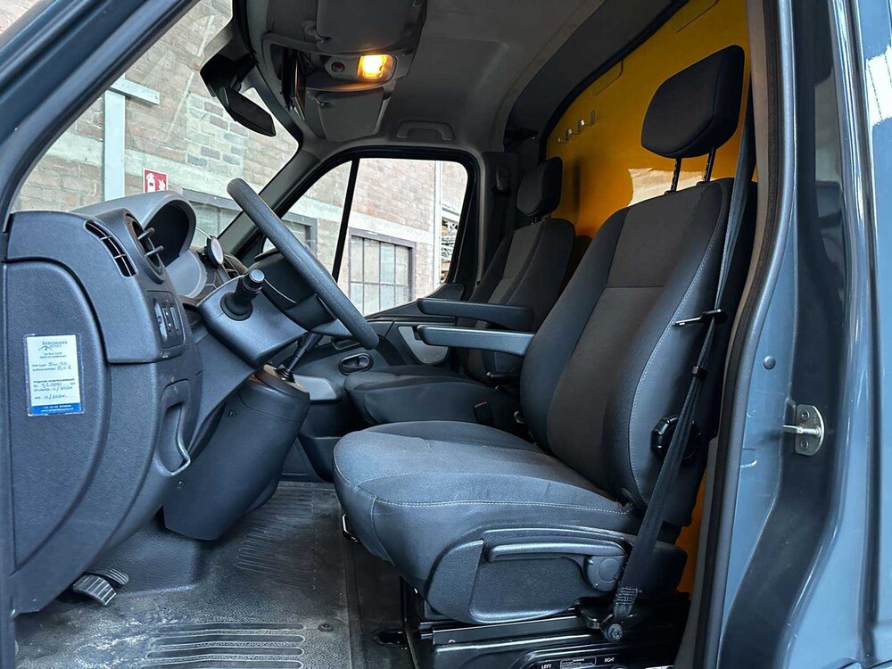 Renault Master T35 2.3 dCi L3H2 Energy 168pk 2017 (Origineel-NL), V-751-KG