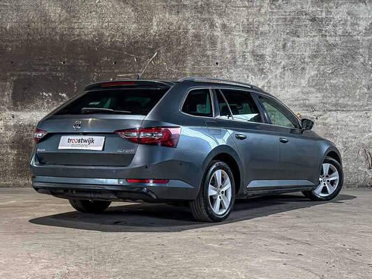 Skoda SuperB 3T ACCJSAX01 180pk 2016