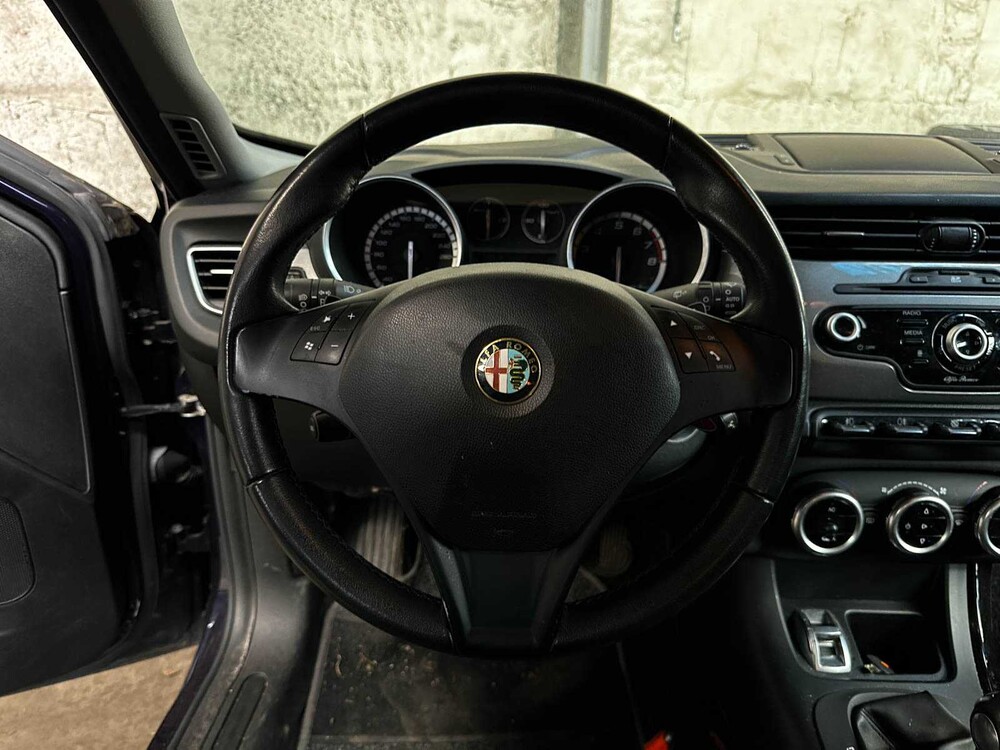 Alfa Romeo Giulietta 1,4 T Charakteristischer 170 PS 2012 (Original-NL), 00-XKP-5
