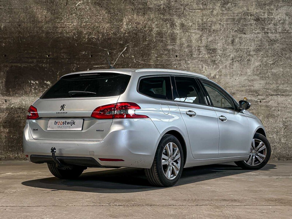 Peugeot 308 SW 1.2 PureTech Blue Lease Executive 110pk 2016 (Origineel-NL), JT-458-P