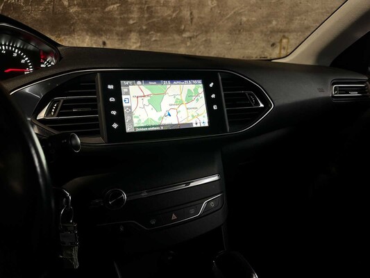 Peugeot 308 SW 1.2 PureTech Blue Lease Executive 110pk 2016 (Origineel-NL), JT-458-P